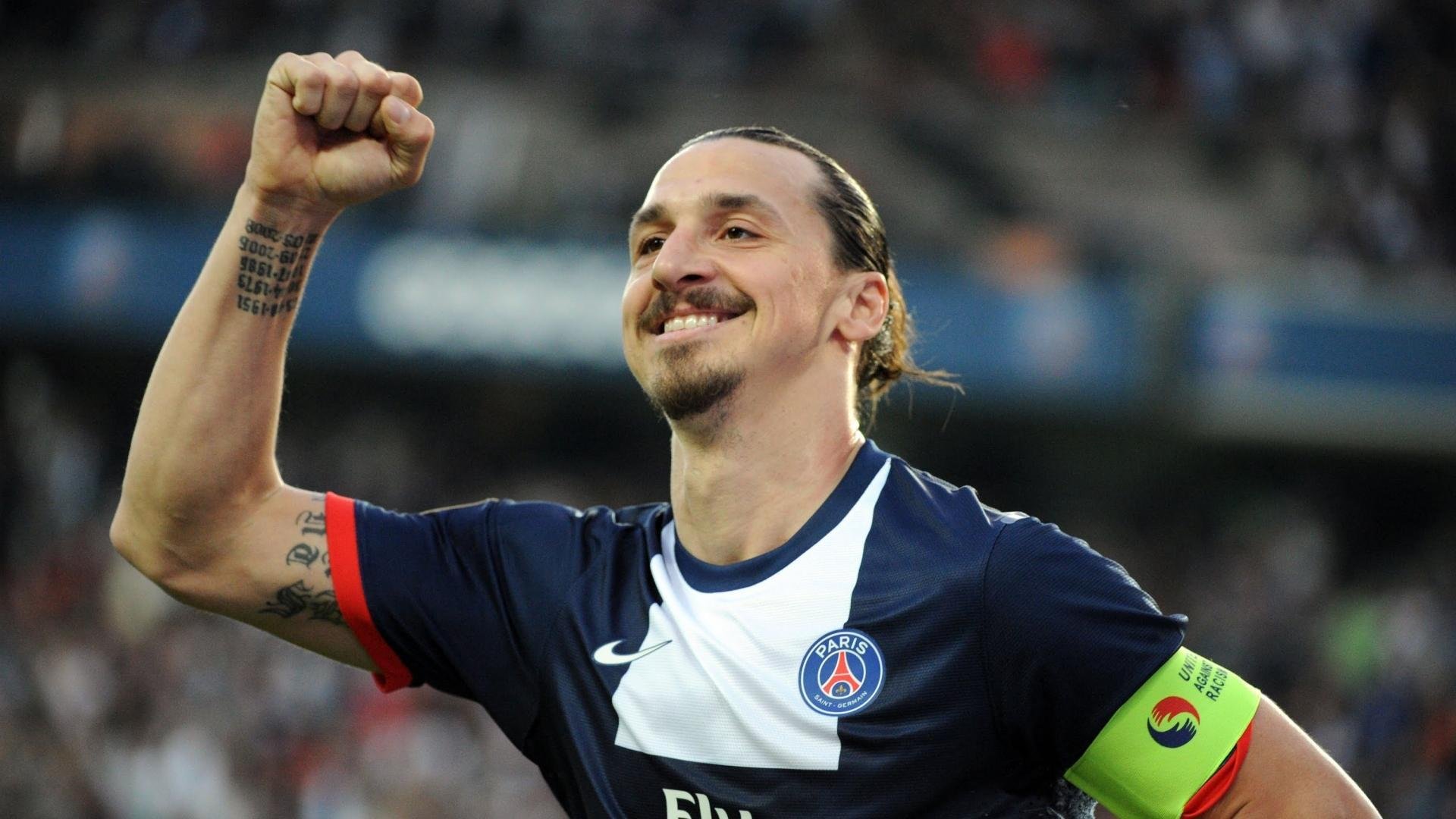 王者归来，梅西关键助攻引爆酋长球场，阿森纳球迷沸腾致敬传奇